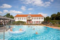 Bild 3 von Fachklinik mit Thermalsole- und Schwefelbad für Anschlussheilbehandlungen, Rehabilitationen (stationär oder ganztägig ambulant), im Dermatologischen Fachbereich auch akutstationäre Aufenthalte möglich.